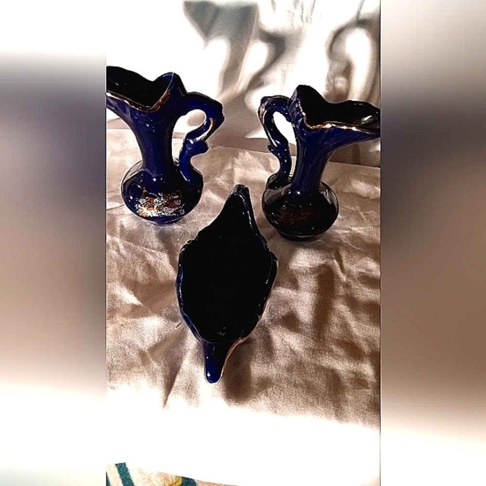VTG Cobalt Blue Set Of Ceramic Vases Asian Style, Made in Taiwan. No chips etc.
